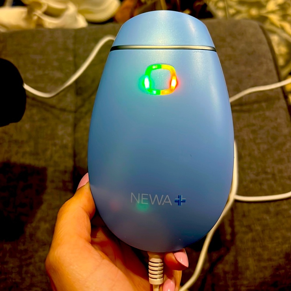 Newa skin tightening device
